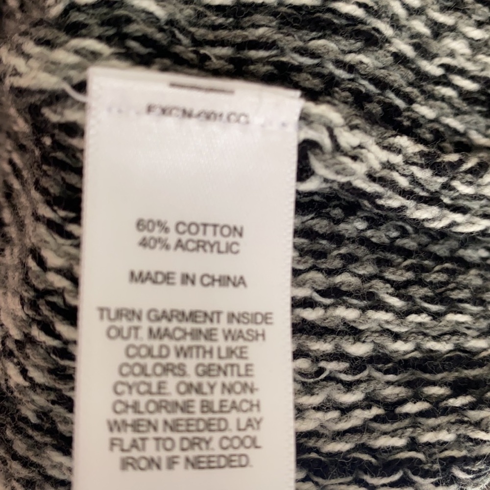 Express Aztec Cardigan - One Size - Picture 7 of 11